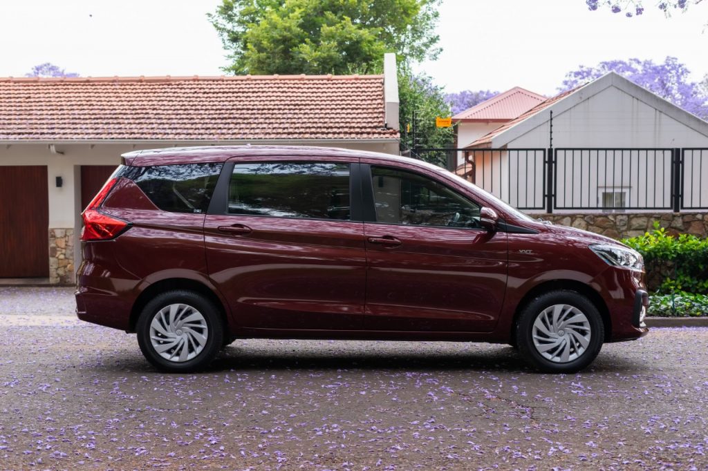 Suzuki Ertiga Side view